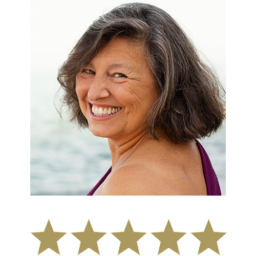 Sugar Cut™ Berberine Gummies 3 Glimlachende testimonial met vijf sterren eronder.